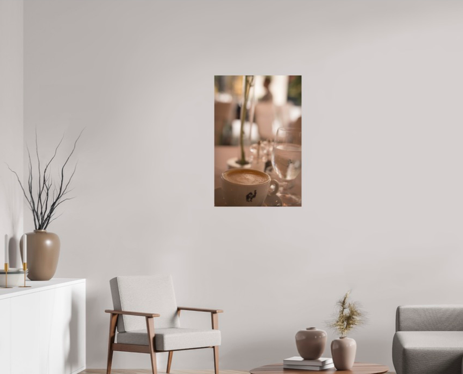 Kaffeetasse und Gläser – Raumansicht