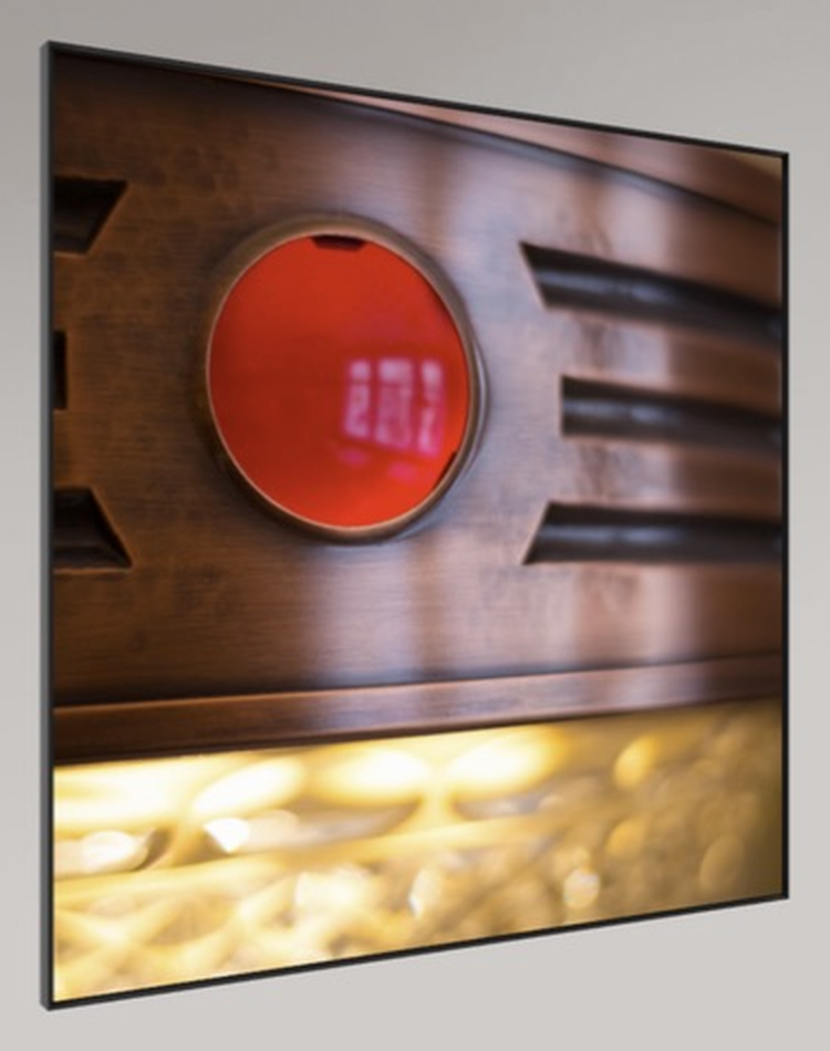 Rotes Detail – Produktansicht